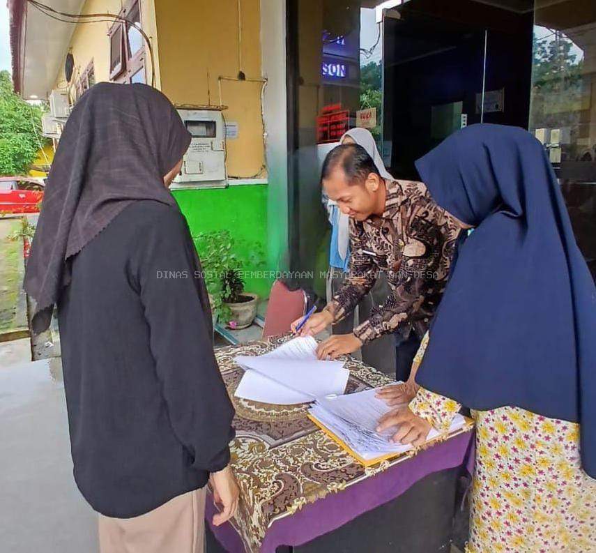 KEPALA DINSOSPMD PERPANJANG KONTRAK KERJA TENAGA NON ASN
