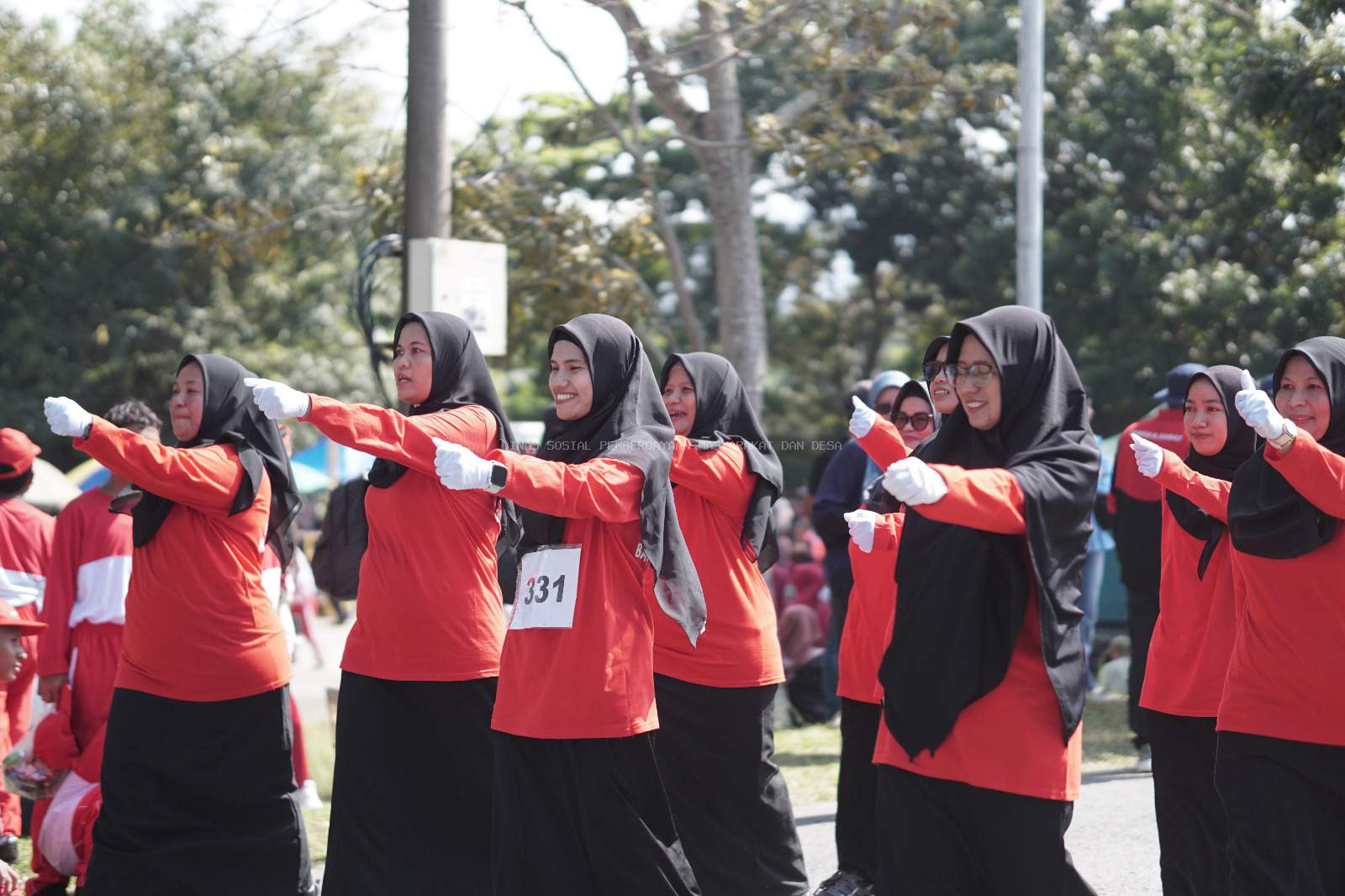 DINSOSPMD MENGIKUTI GERAK JALAN HUT RI KE-80 TAHUN 2025